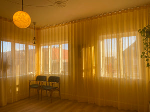 Solgule gardiner til lejlighed i Aarhus